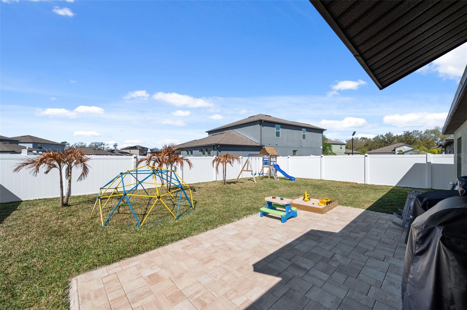 Image 46 of 76 For 10387 Scarlett Skimmer Drive