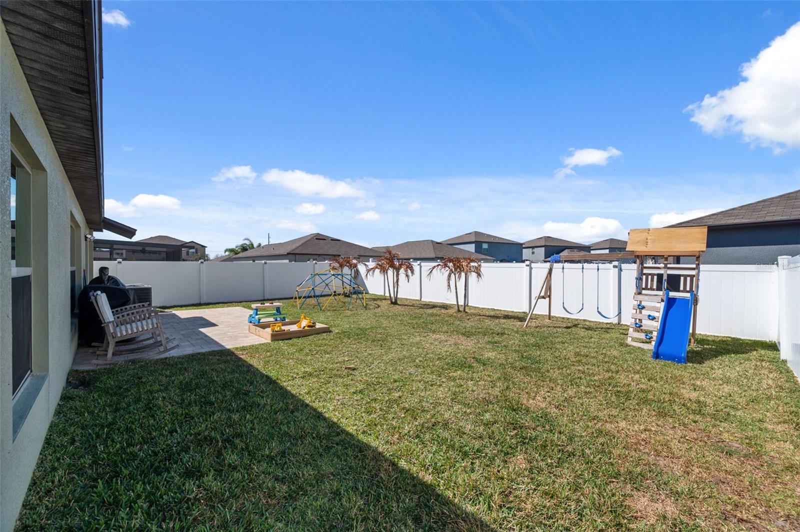 Image 50 of 76 For 10387 Scarlett Skimmer Drive