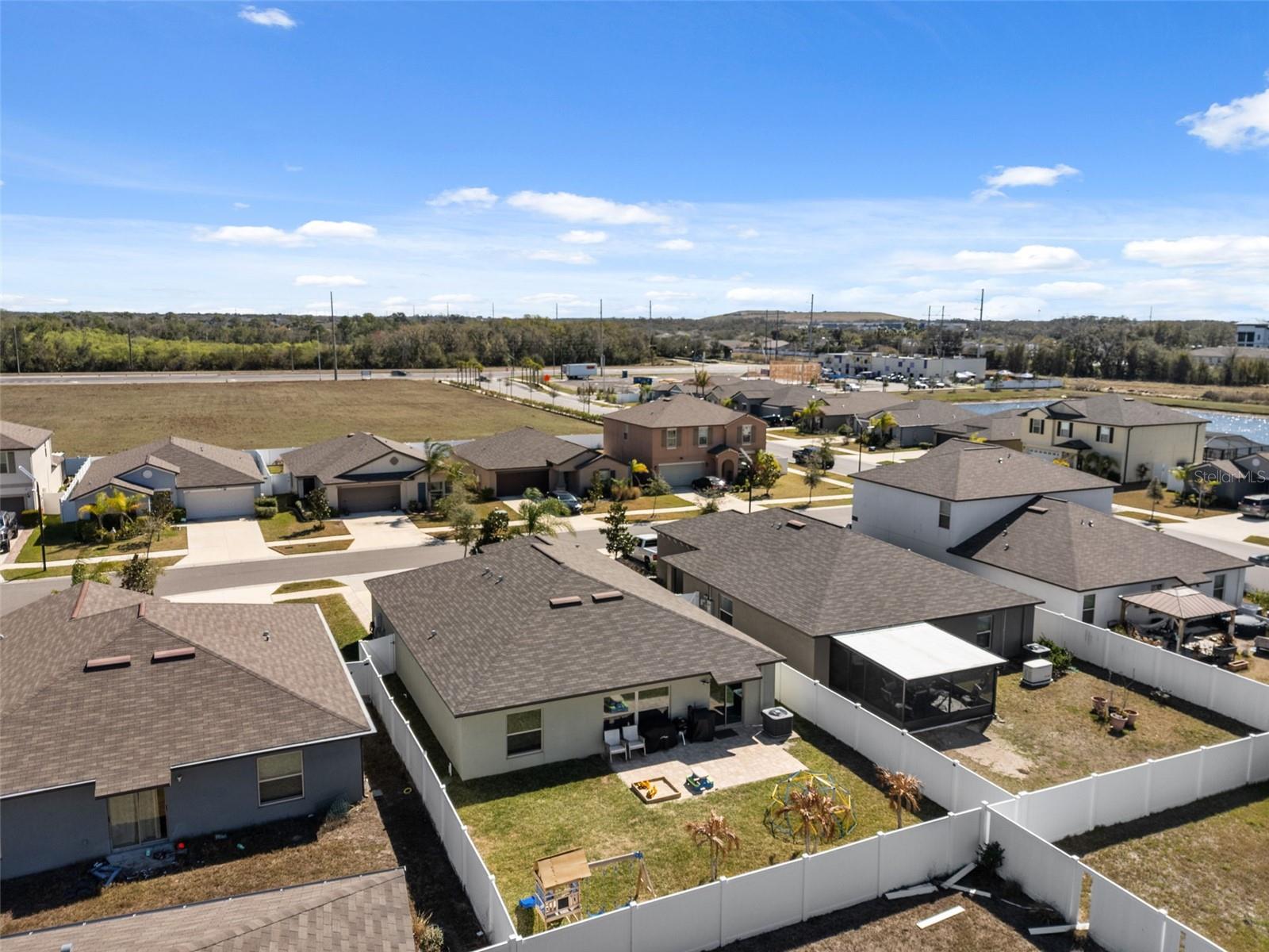 Image 65 of 76 For 10387 Scarlett Skimmer Drive