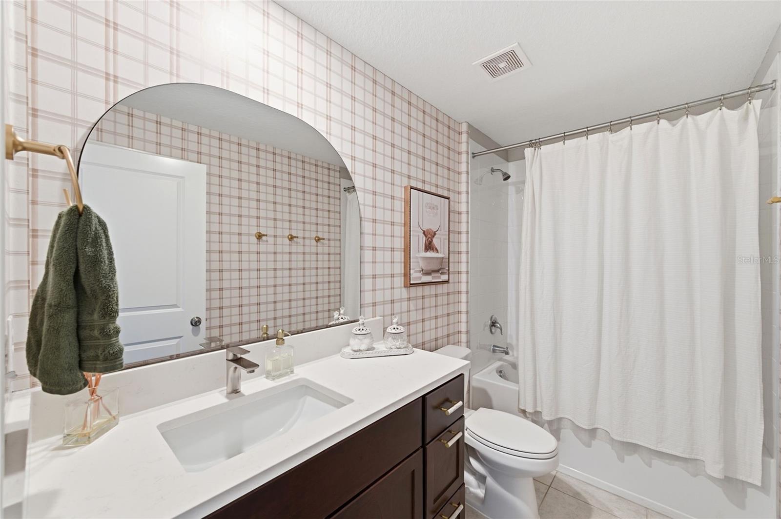 Image 8 of 76 For 10387 Scarlett Skimmer Drive