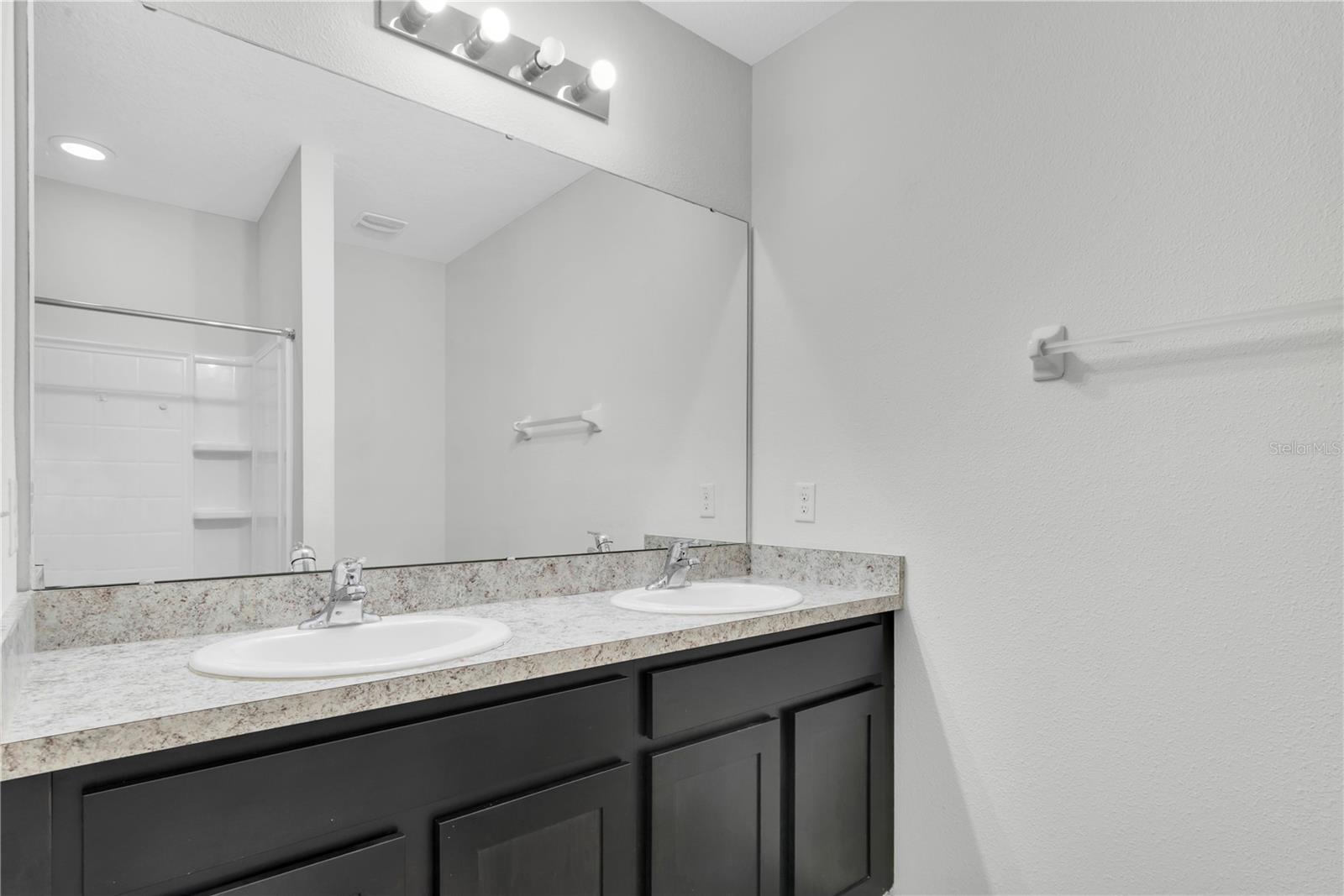 Image 21 of 34 For 3608 Diamond Leaf Court