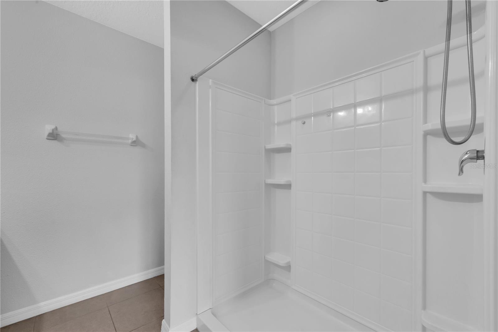 Image 22 of 34 For 3608 Diamond Leaf Court