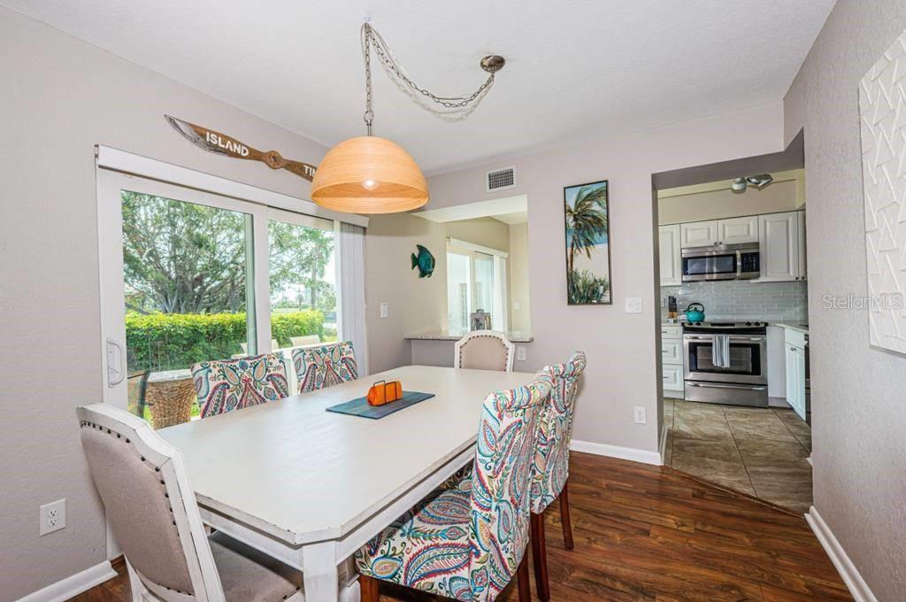 Image 6 of 18 For 6107 Mirada Circle