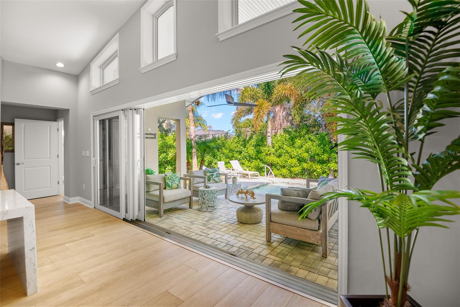 Image 23 of 54 For 8 Ambleside Drive