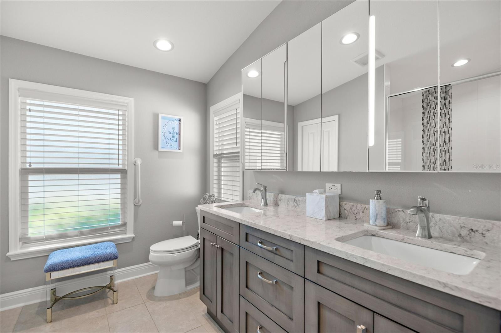 Image 30 of 54 For 8 Ambleside Drive