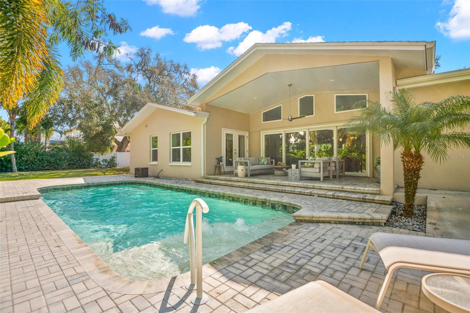 Image 34 of 54 For 8 Ambleside Drive