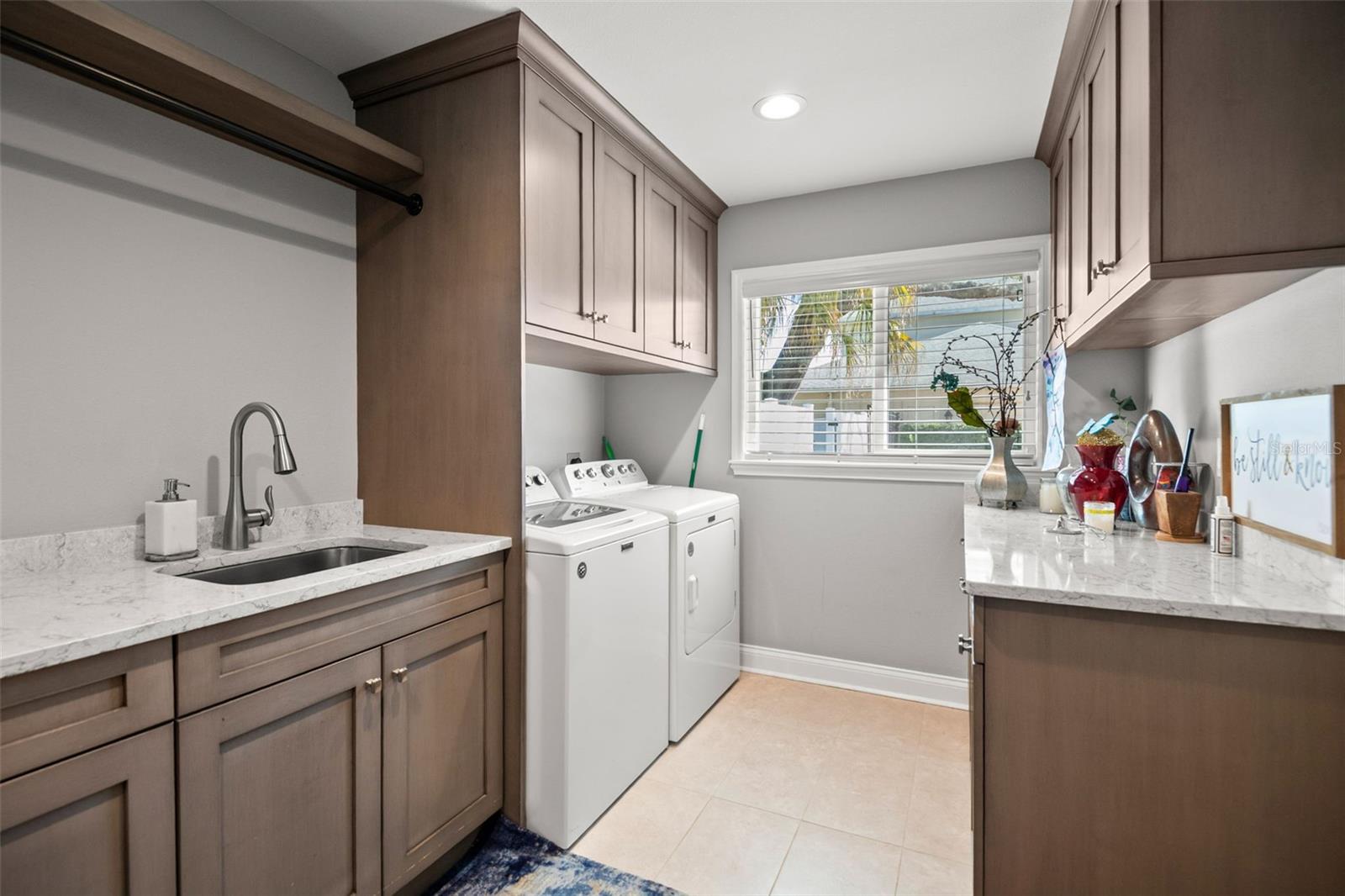 Image 43 of 54 For 8 Ambleside Drive