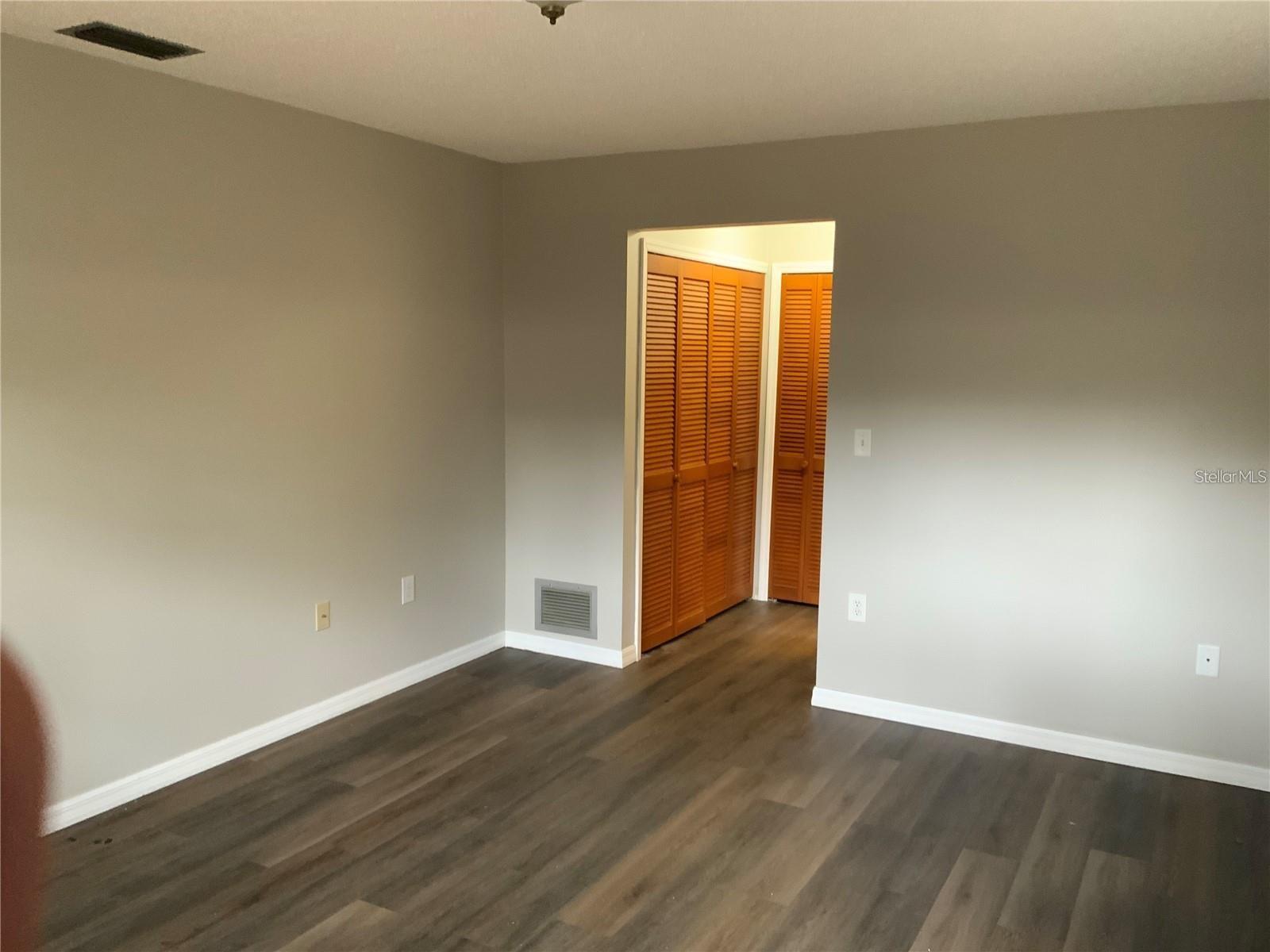 Image 16 of 25 For 2067 Red Cedar Lane