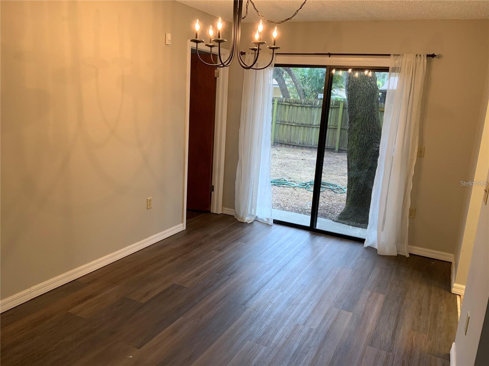 Image 7 of 25 For 2067 Red Cedar Lane