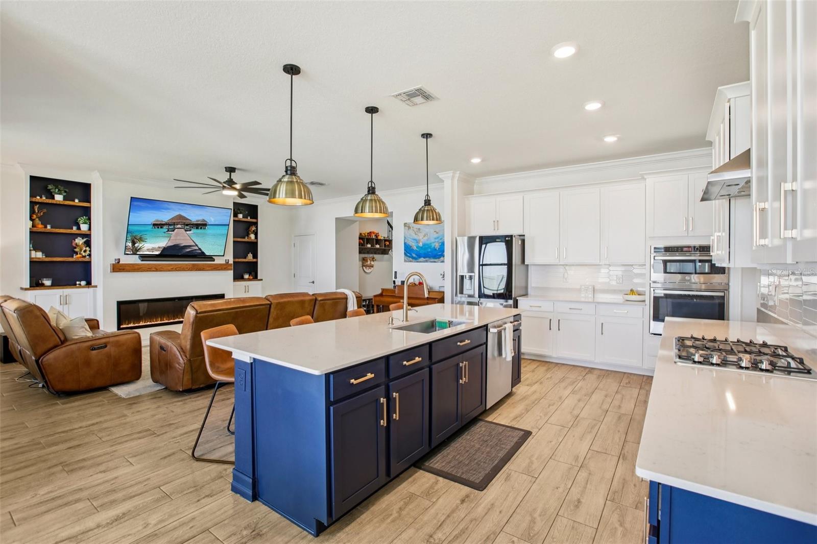 Image 2 of 45 For 8289 Olympic Stone Circle