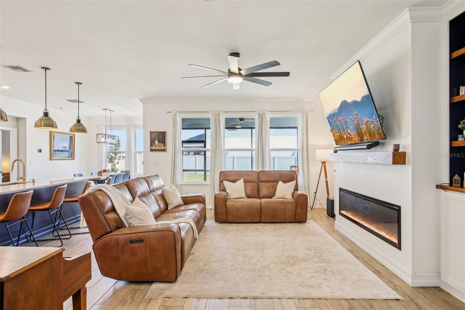 Image 4 of 45 For 8289 Olympic Stone Circle