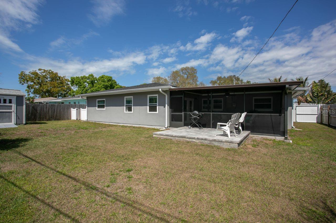 Image 39 of 59 For 13596 Croft Drive N