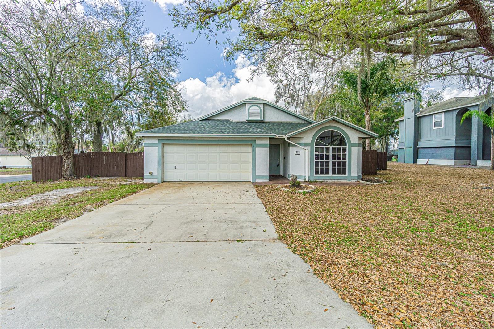 Details for 301 Sugar Creek Drive, PLANT CITY, FL 33563