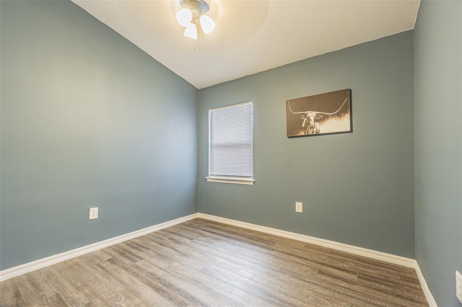 Image 15 of 30 For 301 Sugar Creek Drive