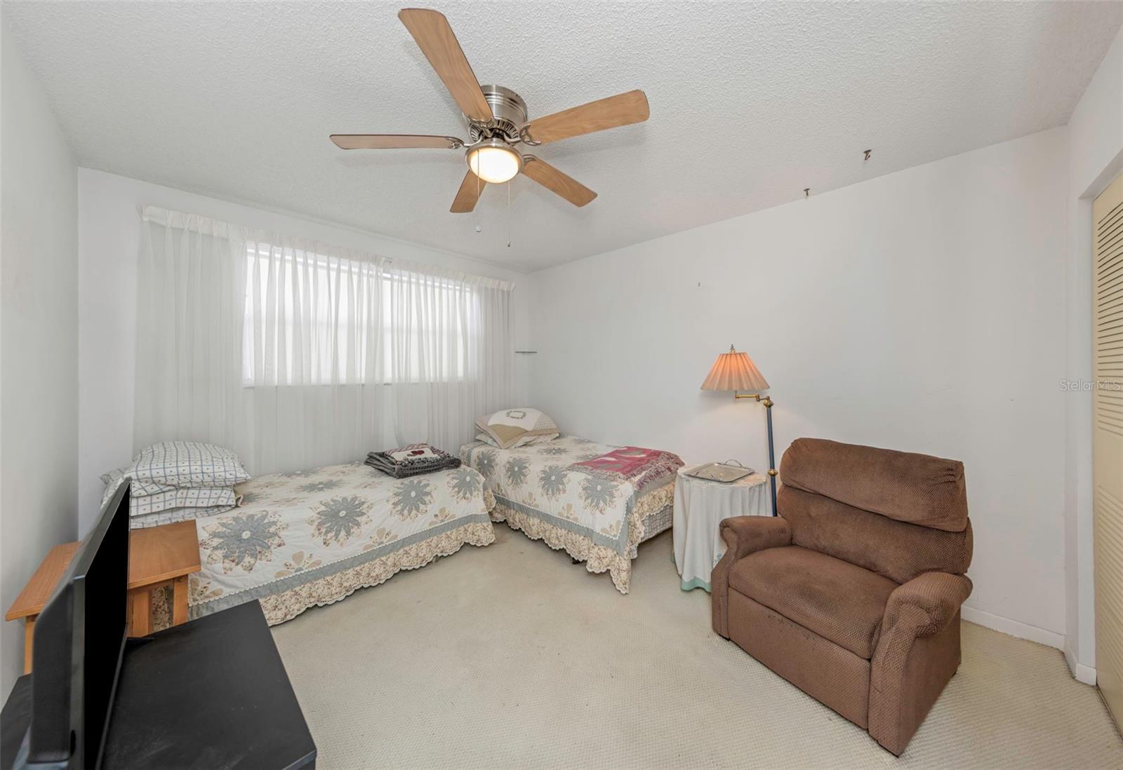 Image 17 of 39 For 5750 80th Street N B-206