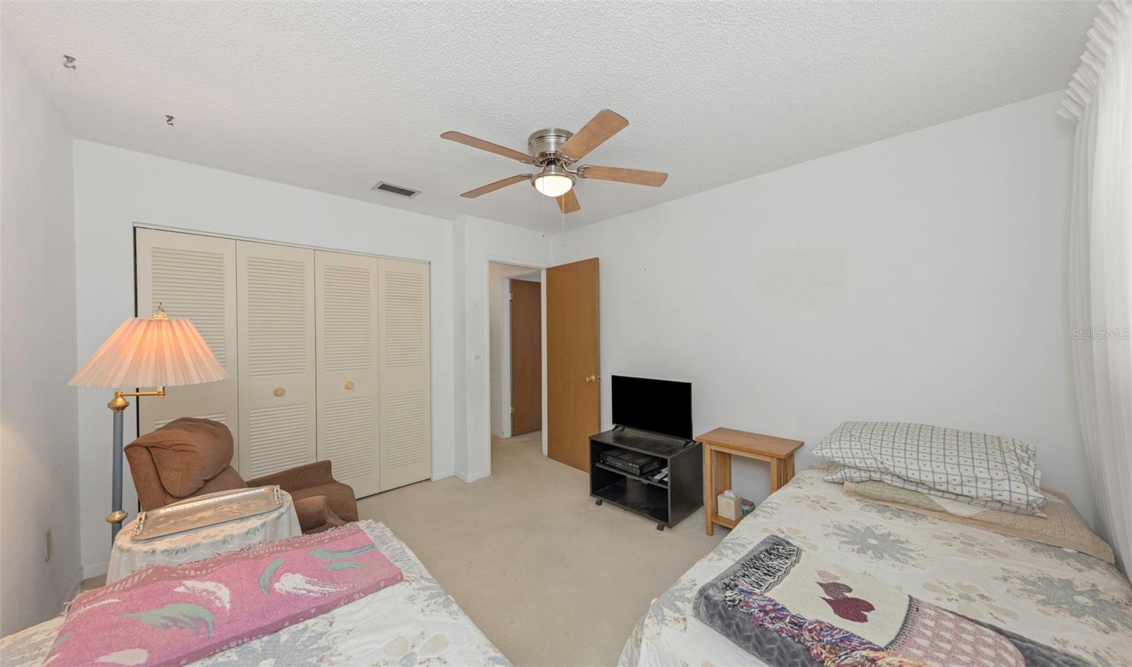 Image 18 of 39 For 5750 80th Street N B-206