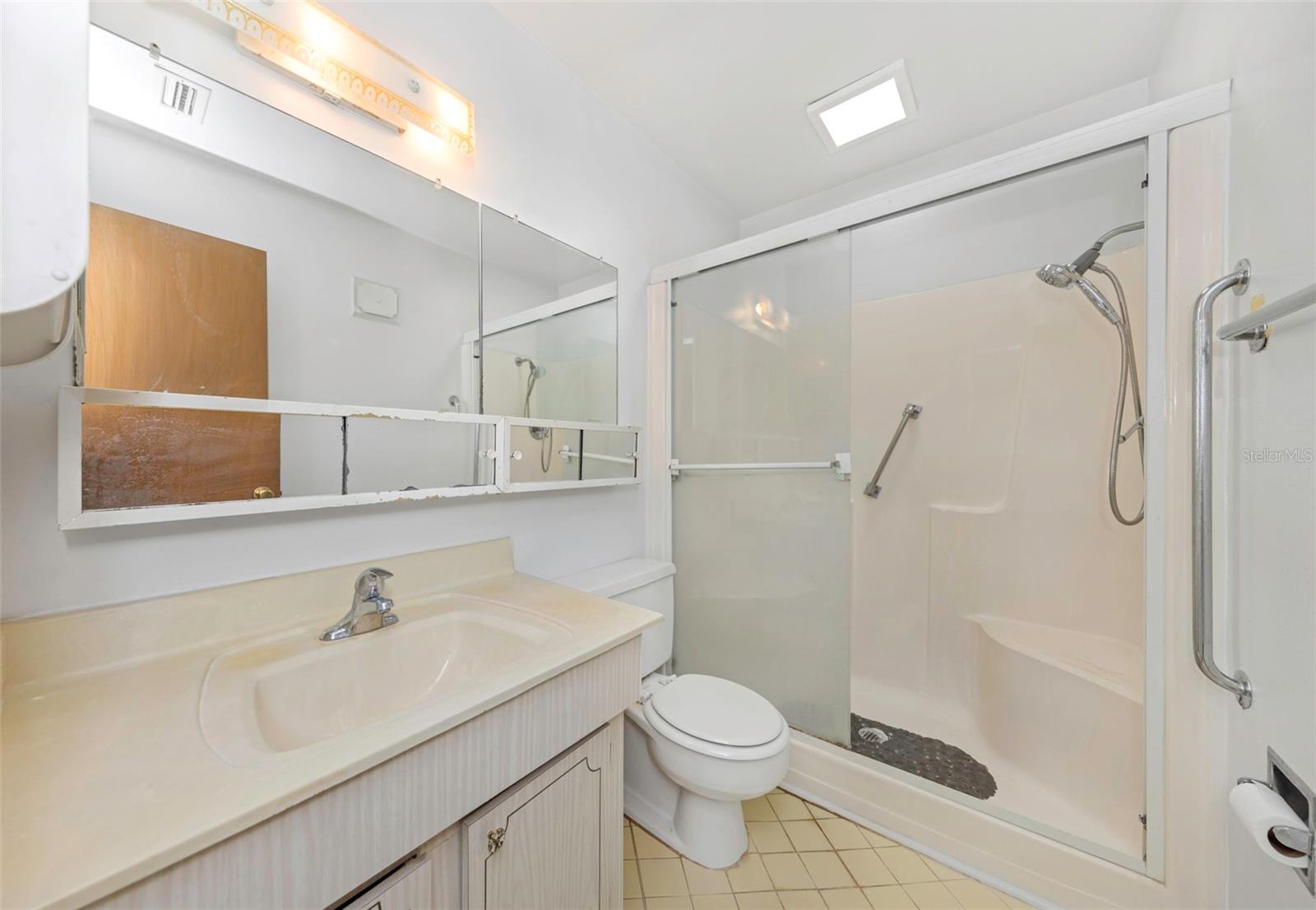 Image 22 of 39 For 5750 80th Street N B-206