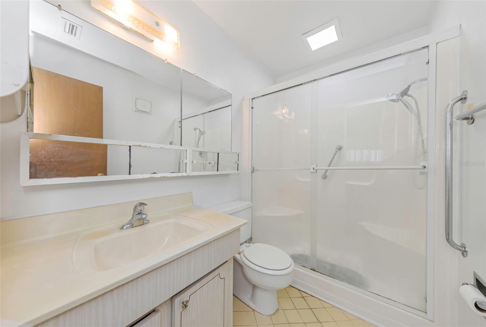 Image 25 of 39 For 5750 80th Street N B-206