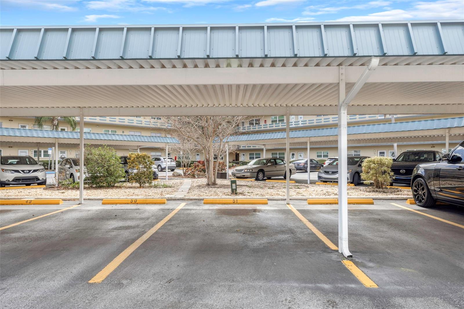 Image 29 of 39 For 5750 80th Street N B-206