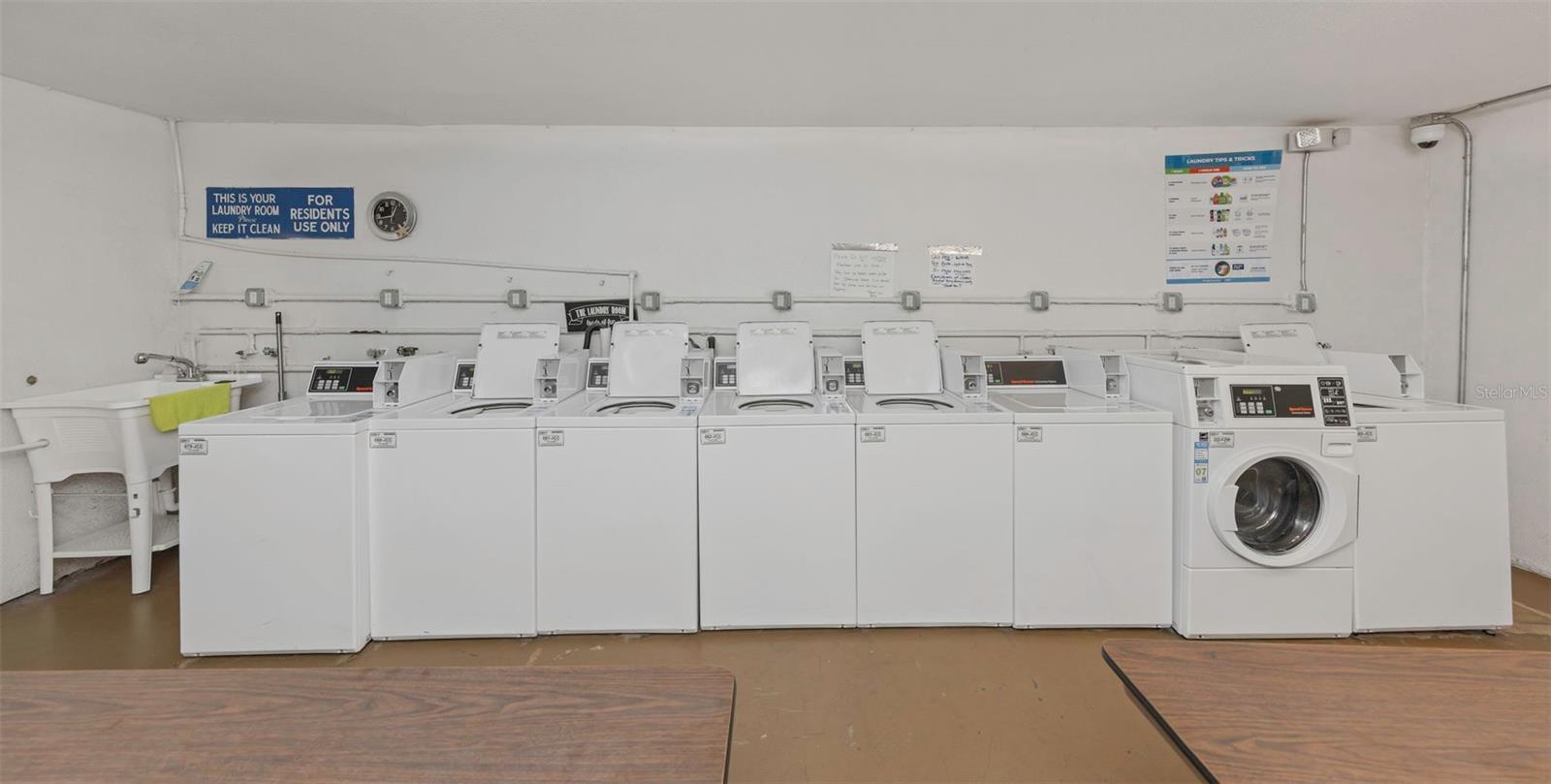 Image 36 of 39 For 5750 80th Street N B-206