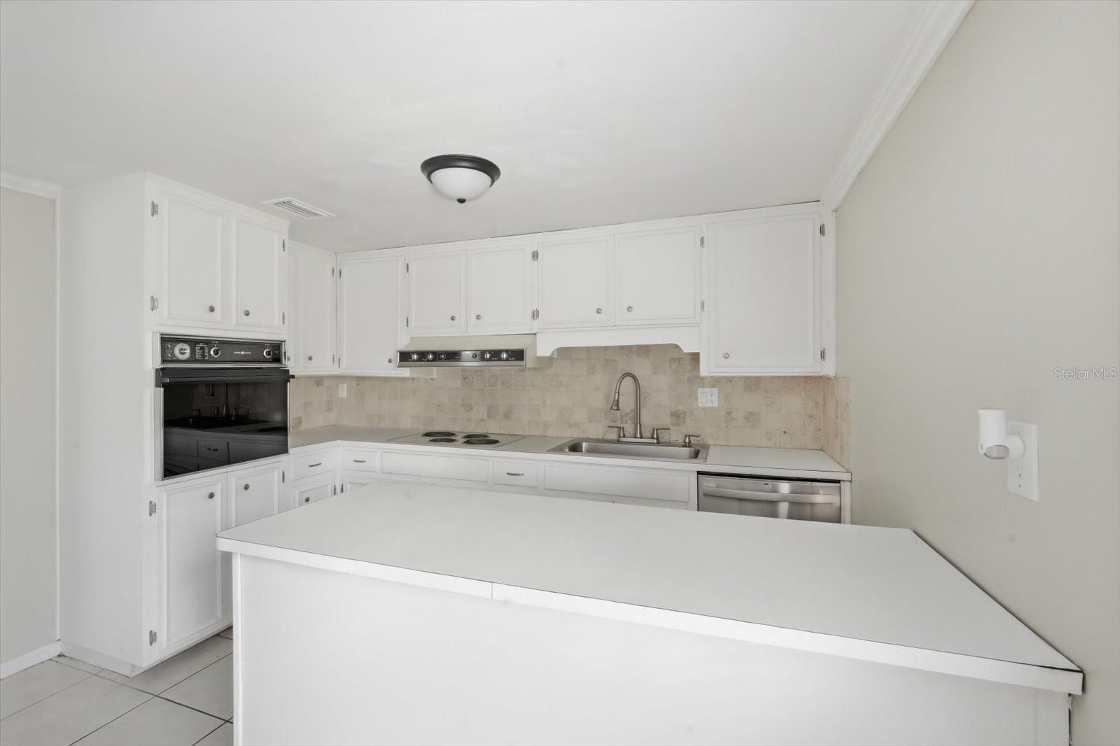 Image 8 of 28 For 7016 Davin Street