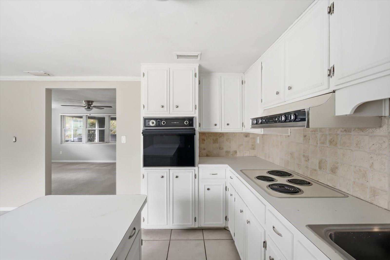 Image 9 of 28 For 7016 Davin Street