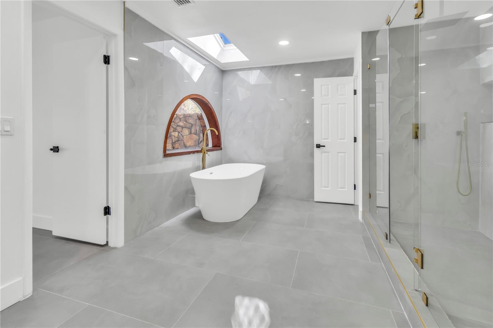 Image 23 of 60 For 3033 Wister Circle