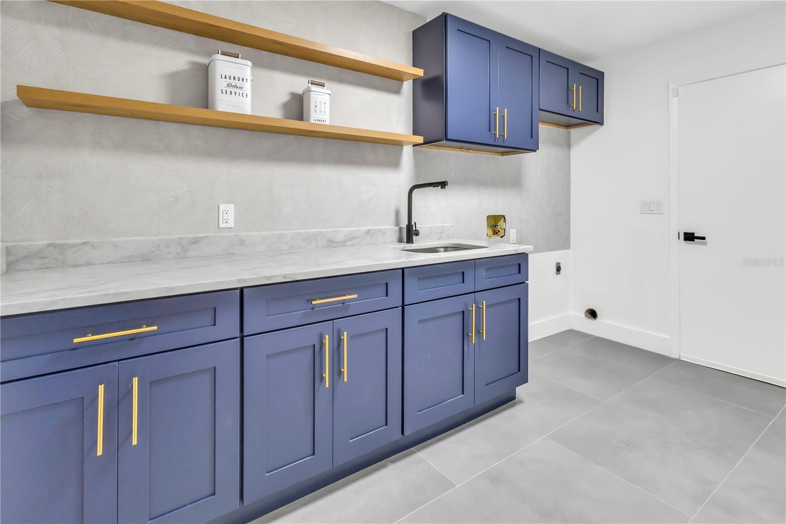 Image 36 of 60 For 3033 Wister Circle