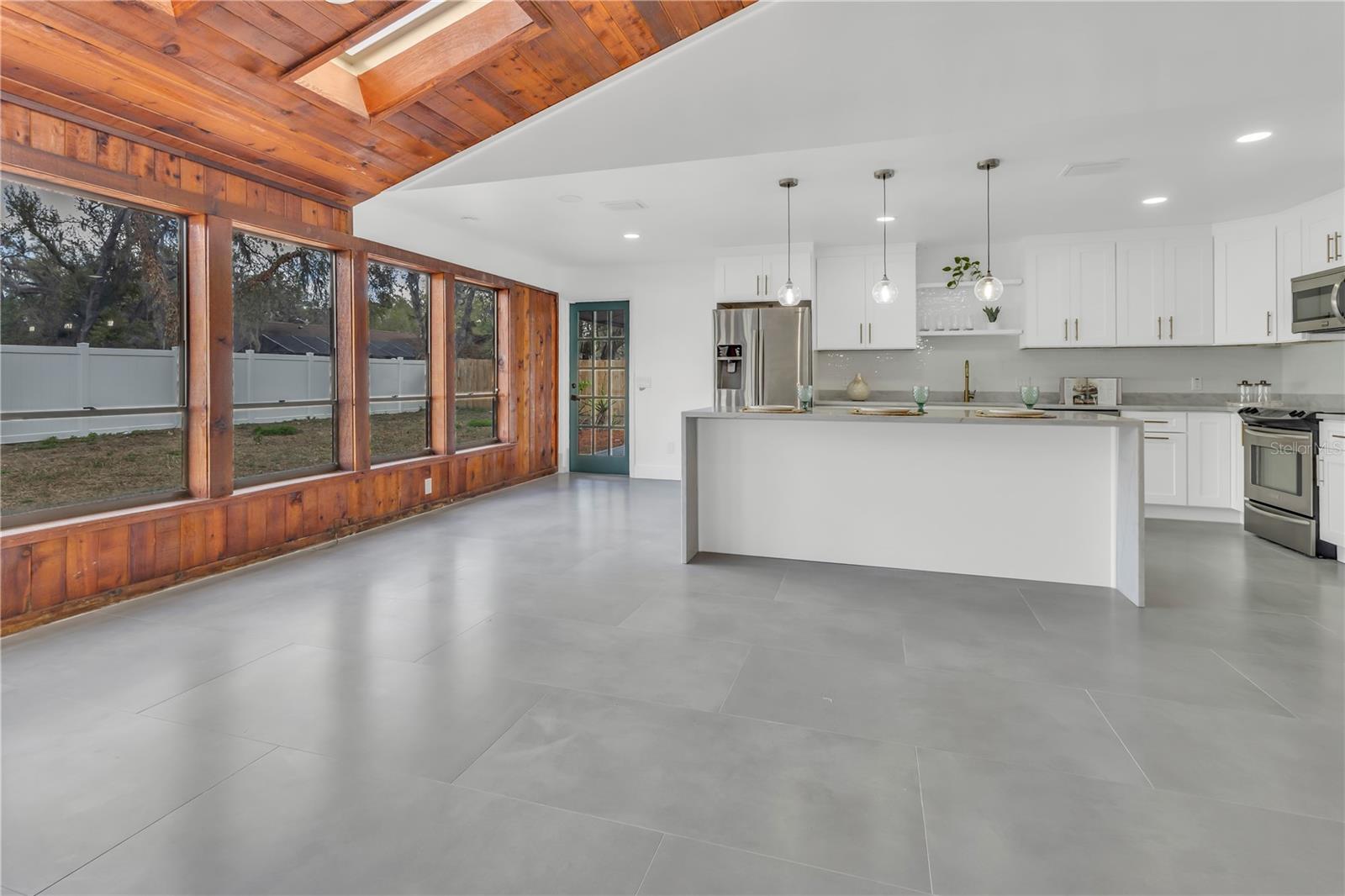 Image 43 of 60 For 3033 Wister Circle