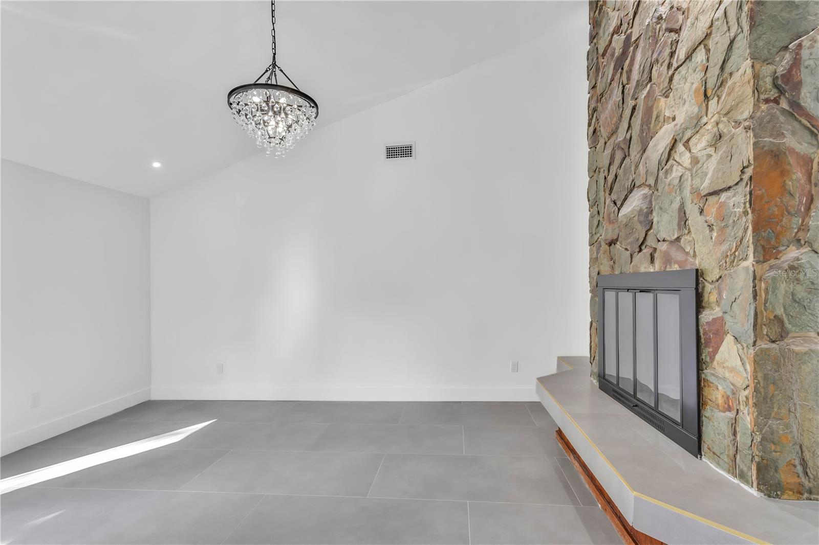 Image 5 of 60 For 3033 Wister Circle