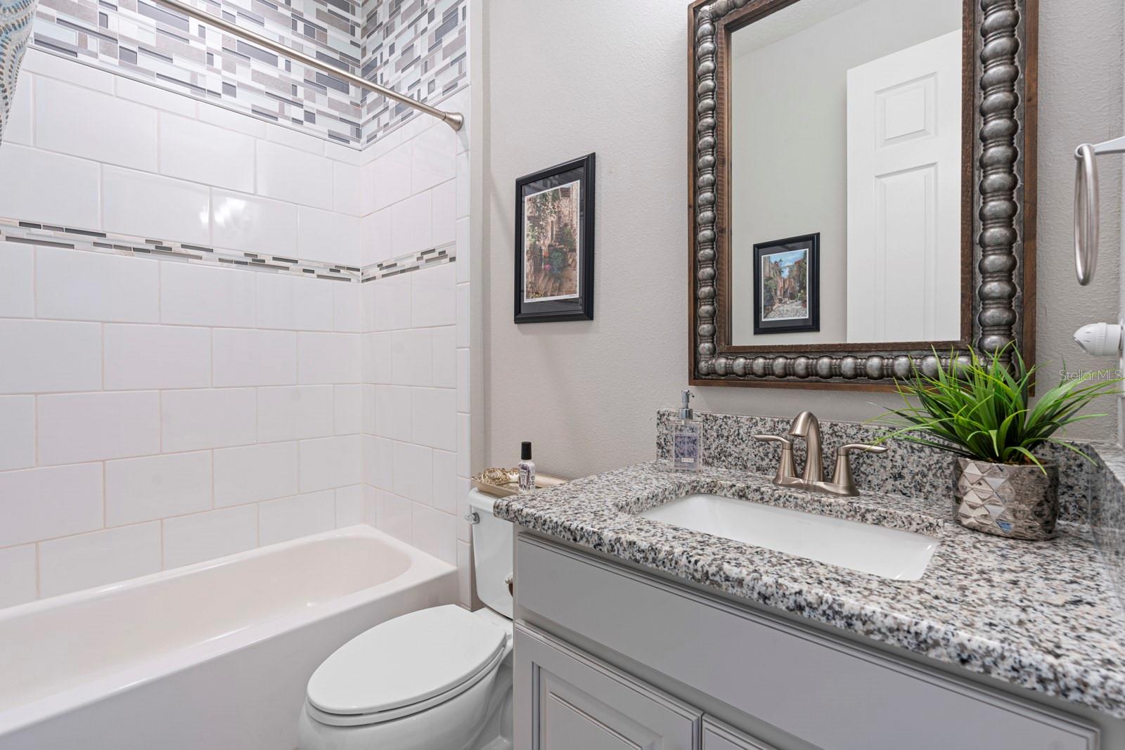 Listing photo id 30 for 7328 Paradiso Drive