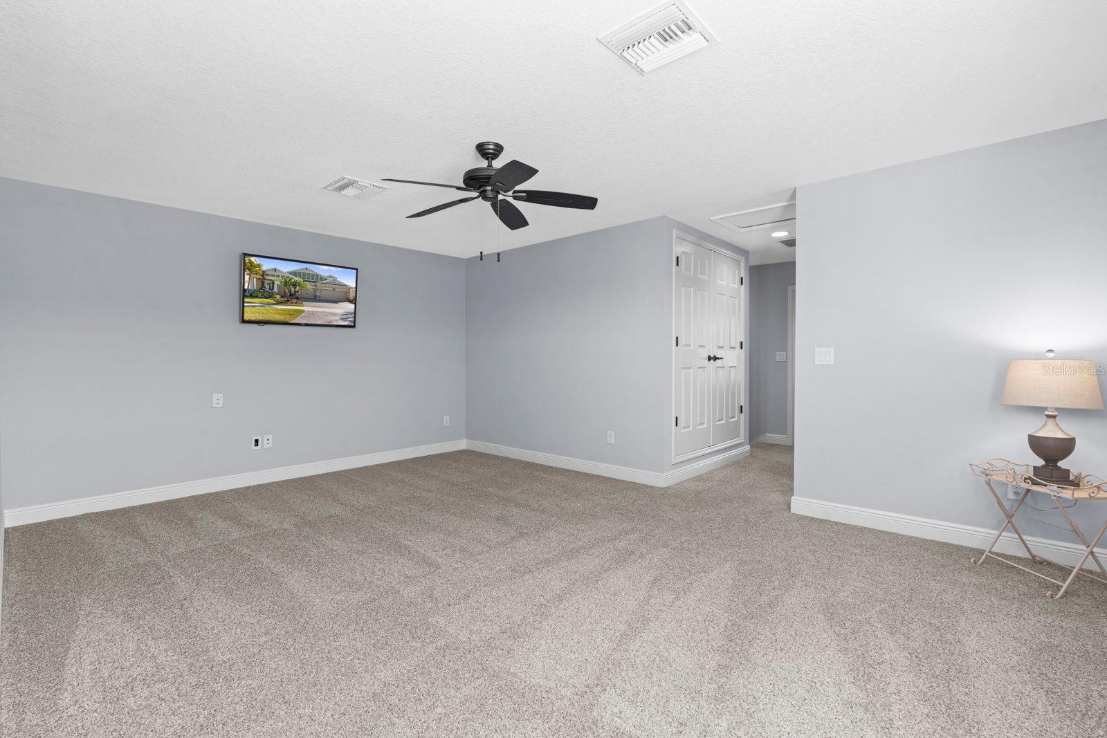 Listing photo id 40 for 7328 Paradiso Drive