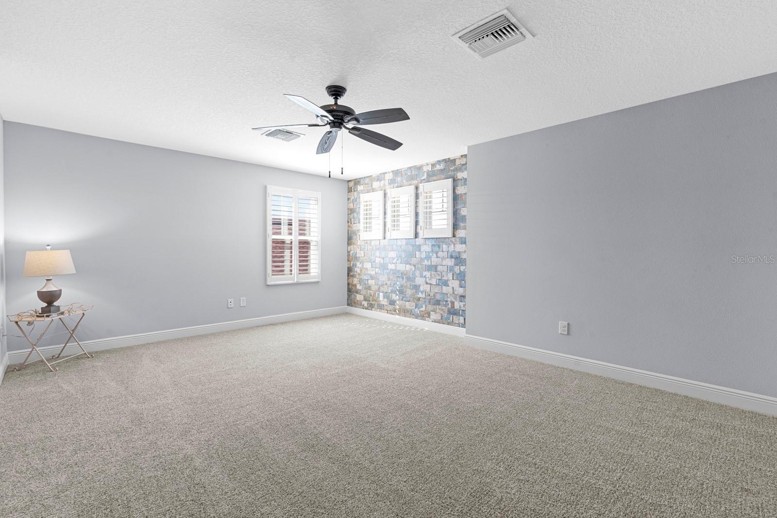 Listing photo id 41 for 7328 Paradiso Drive