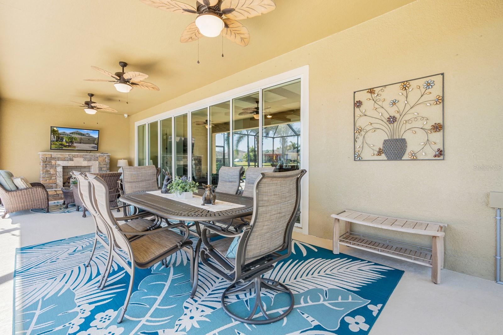 Listing photo id 44 for 7328 Paradiso Drive