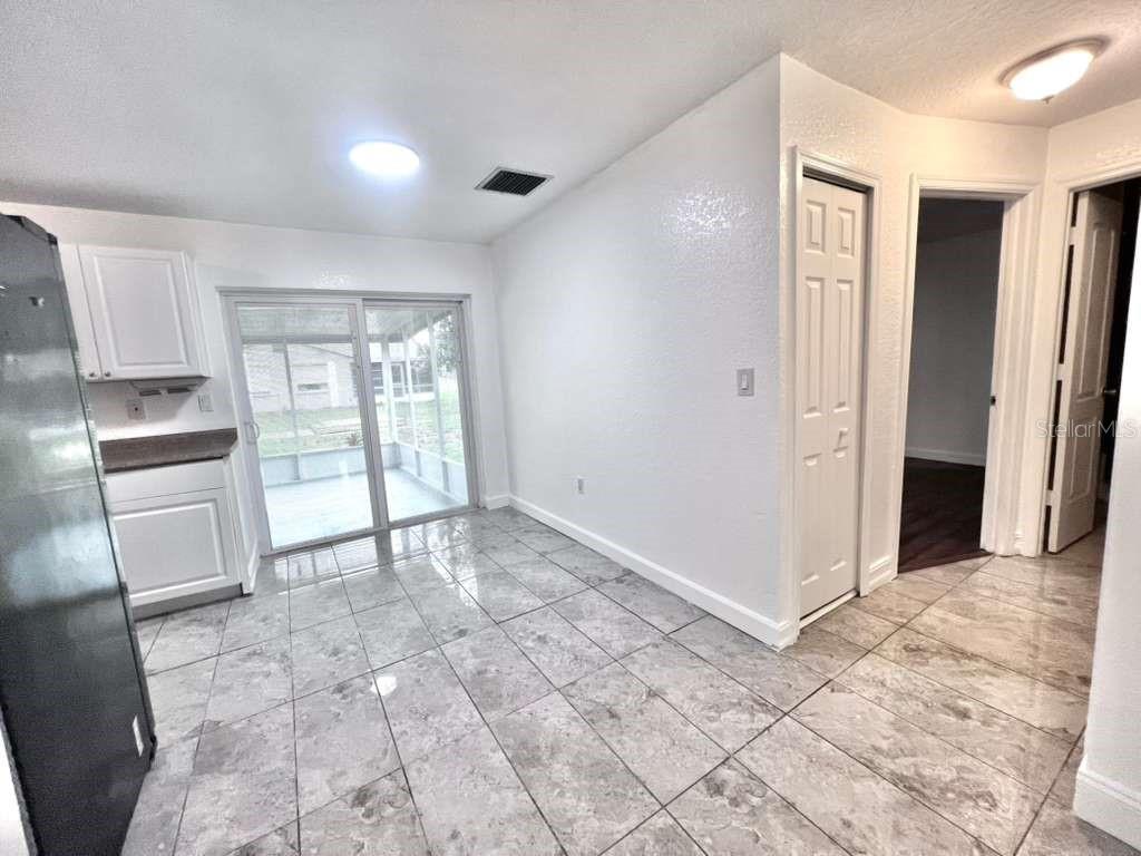 Image 16 of 41 For 3409 Vorden Street