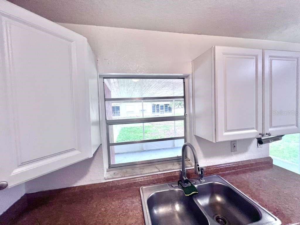 Image 18 of 41 For 3409 Vorden Street