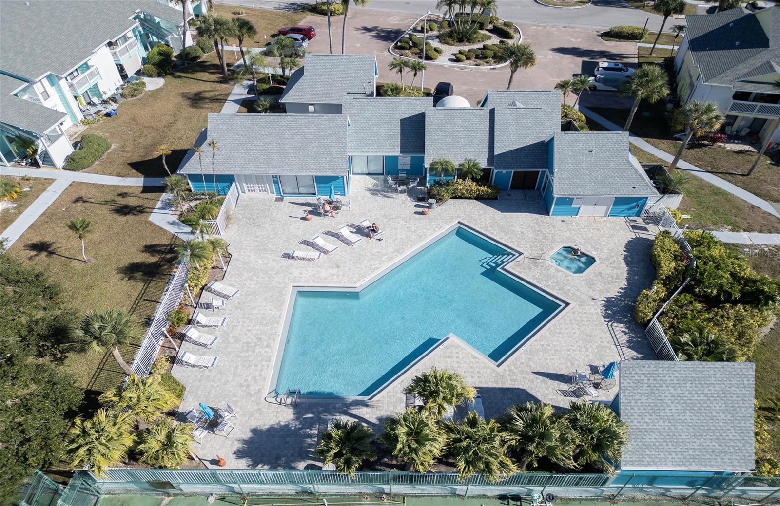 Listing photo id 29 for 455 Alt 19 S 21