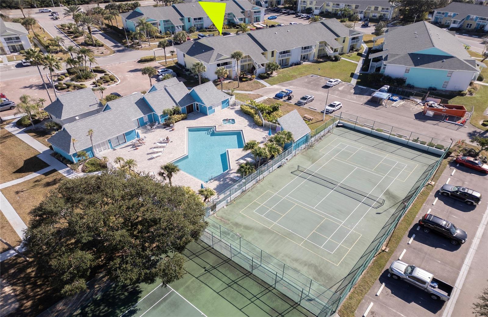 Listing photo id 34 for 455 Alt 19 S 21