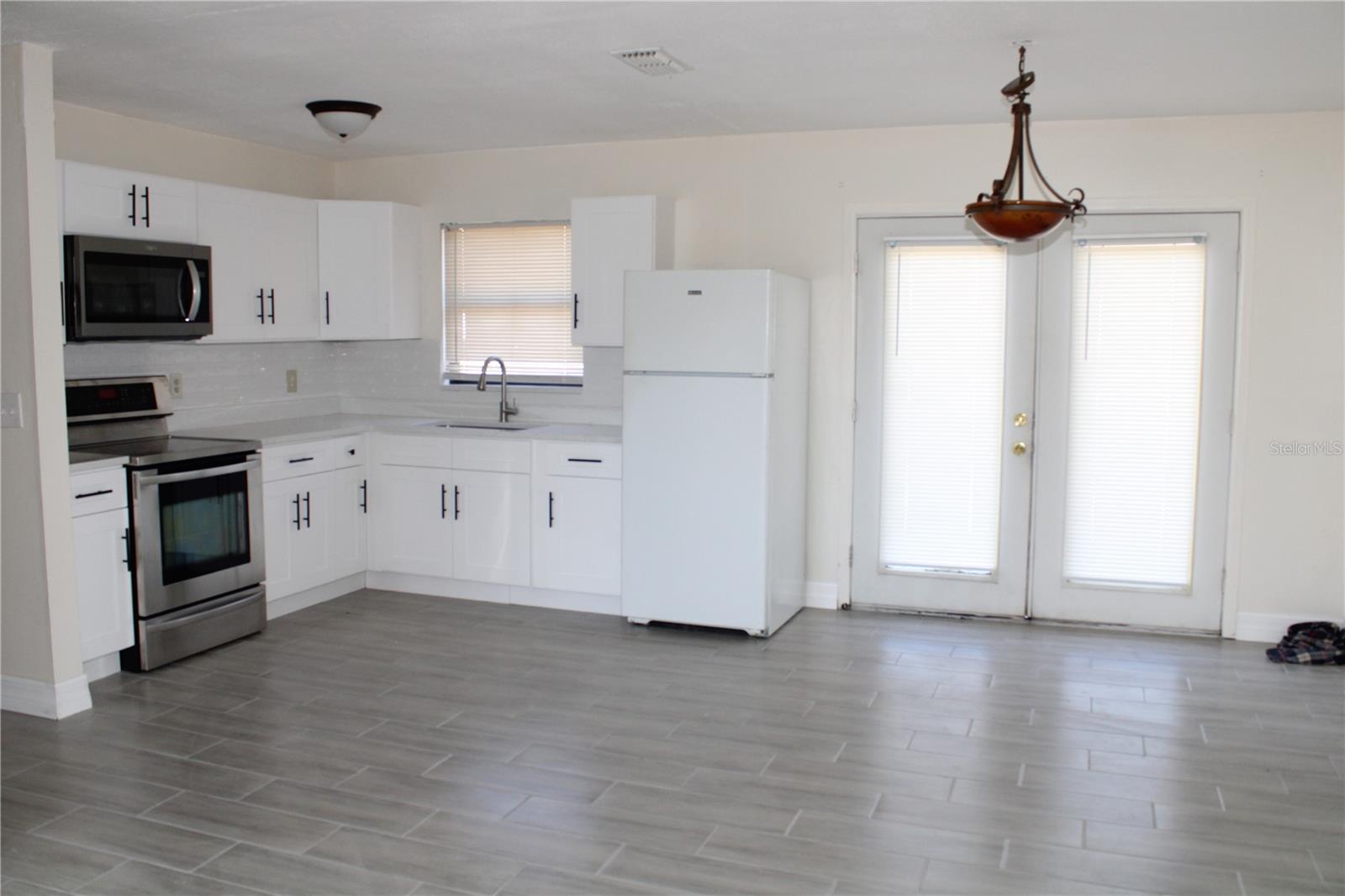 Image 3 of 13 For 11637 Kerry Court