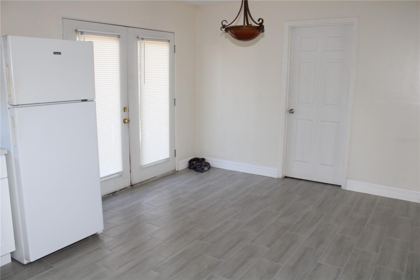 Image 5 of 13 For 11637 Kerry Court