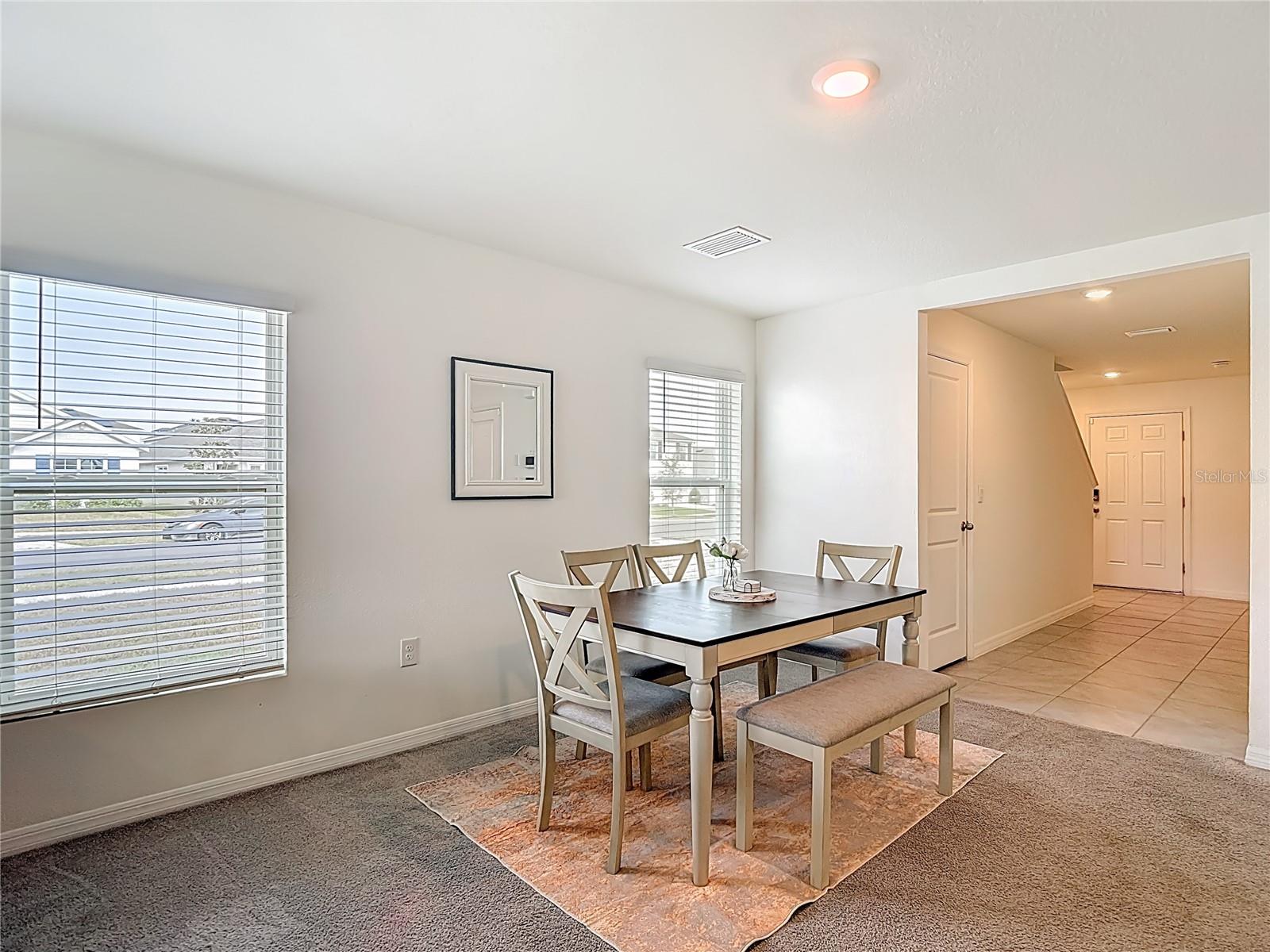 Listing photo id 14 for 7530 Broad Pointe Drive