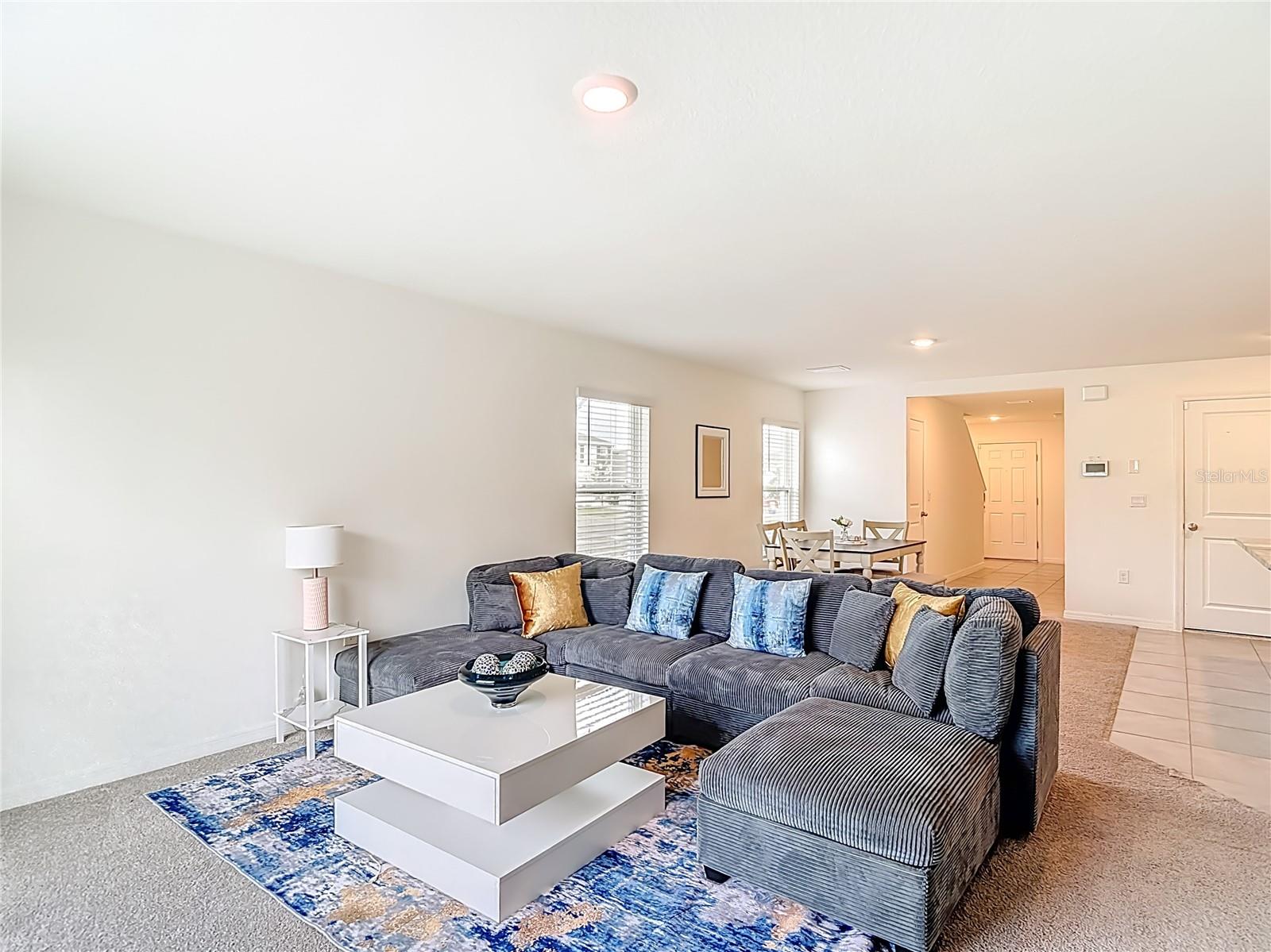 Listing photo id 17 for 7530 Broad Pointe Drive