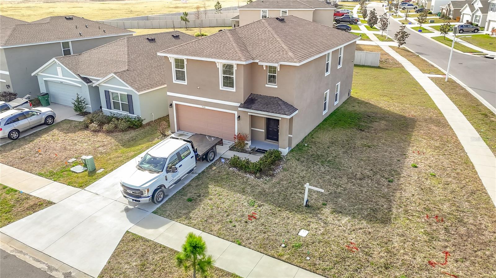 Listing photo id 0 for 7530 Broad Pointe Drive