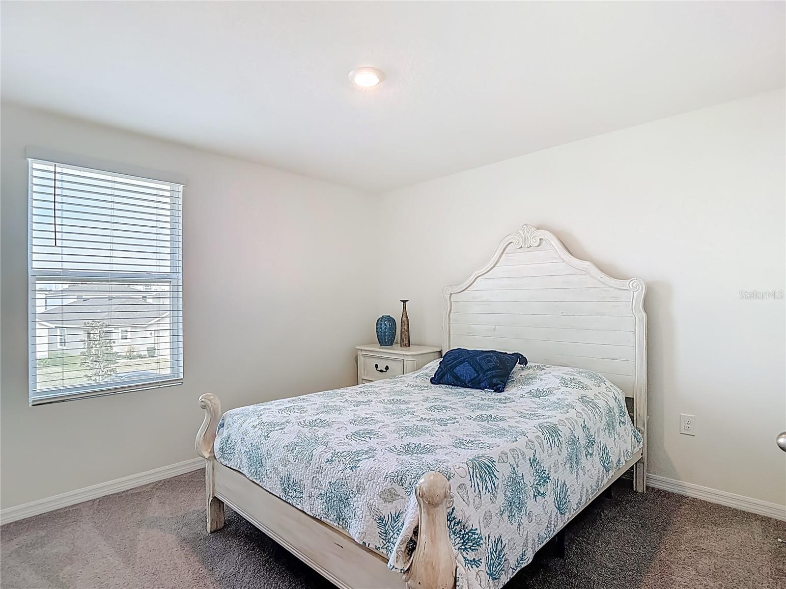 Listing photo id 36 for 7530 Broad Pointe Drive