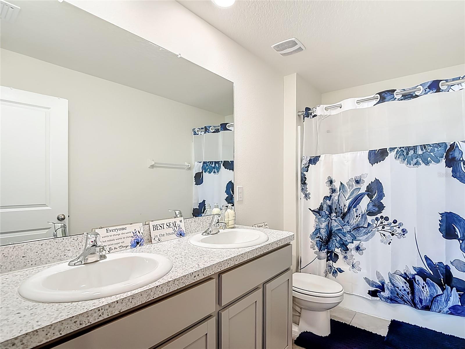 Listing photo id 42 for 7530 Broad Pointe Drive