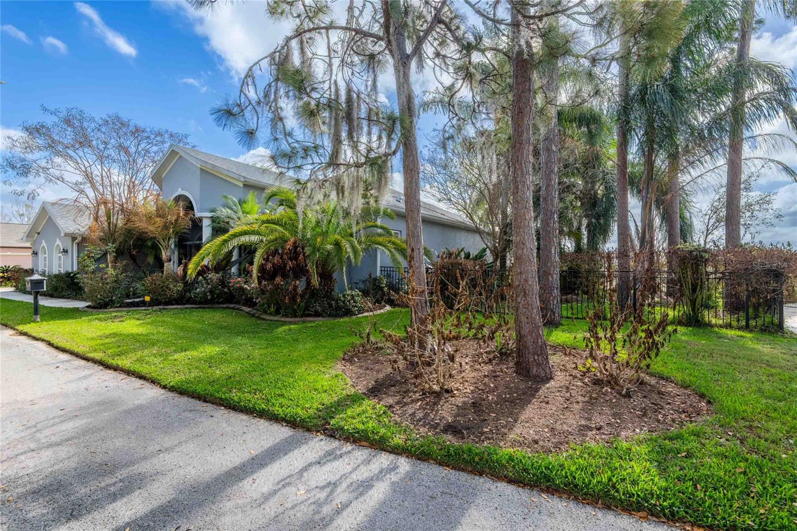 Image 8 of 32 For 6716 Magnolia Point Drive