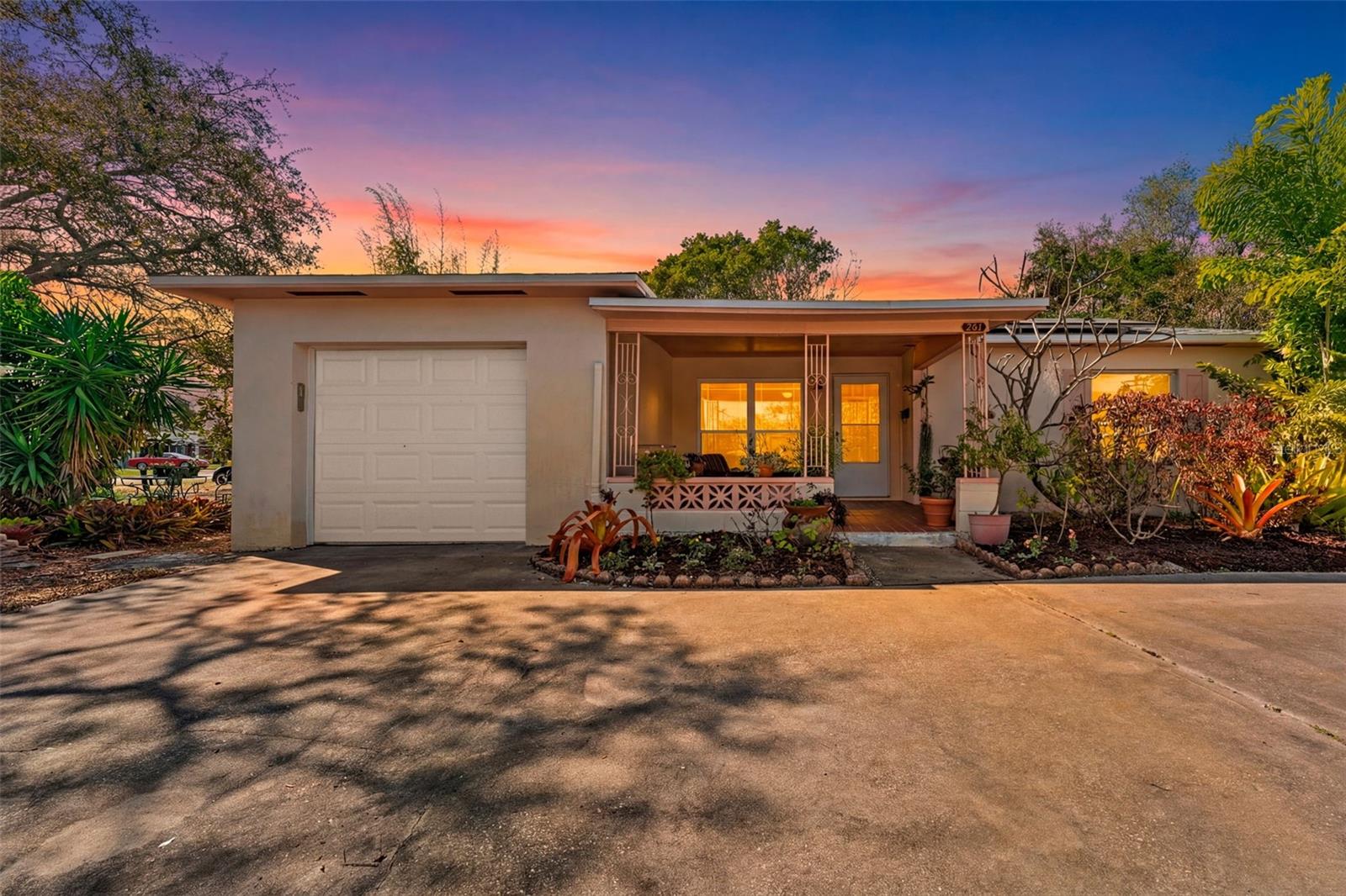 Details for 701 52nd Avenue S, ST PETERSBURG, FL 33705