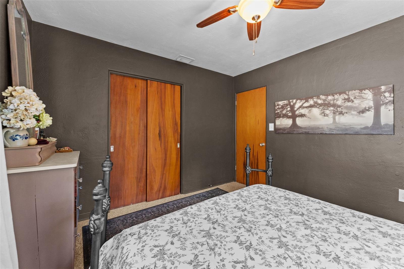 Image 14 of 28 For 701 52nd Avenue S