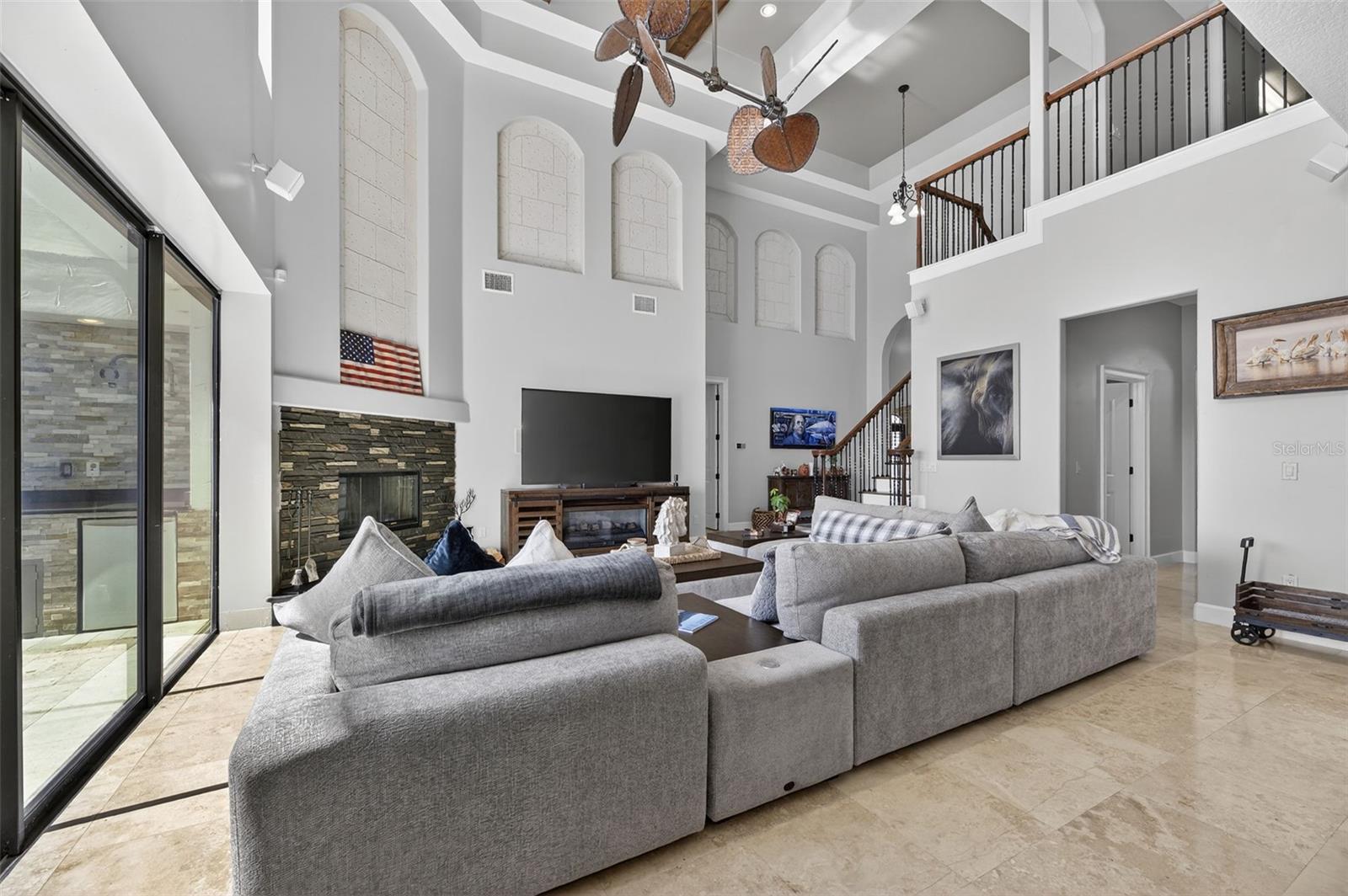 Image 33 of 100 For 912 Symphony Beach Lane