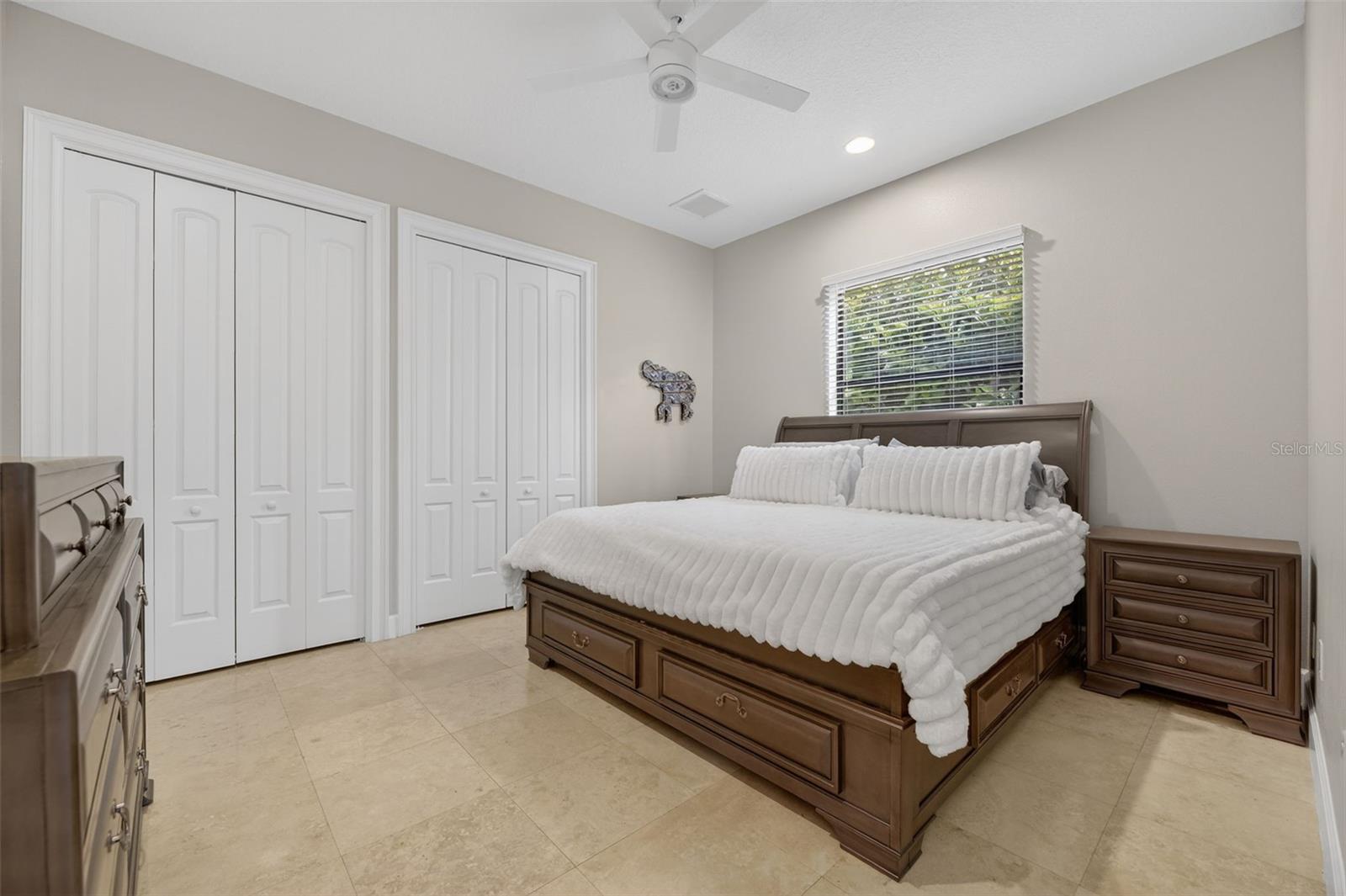 Image 51 of 100 For 912 Symphony Beach Lane